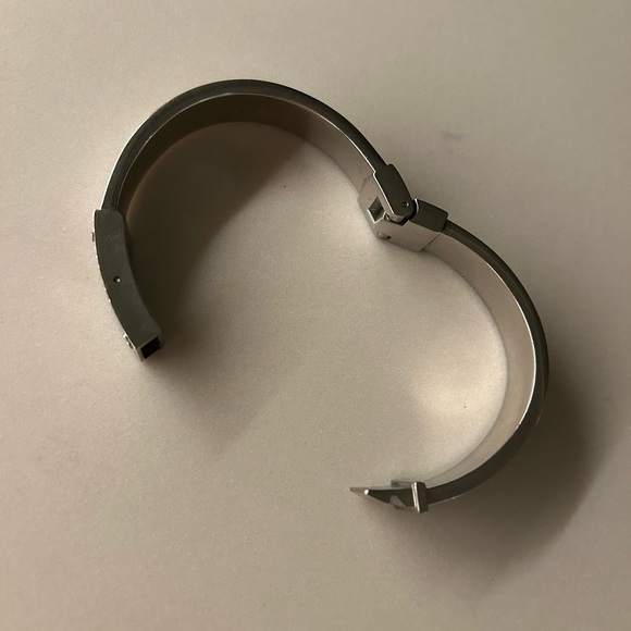 White enamel Michael Kors bracelet - Picture 4 of 5